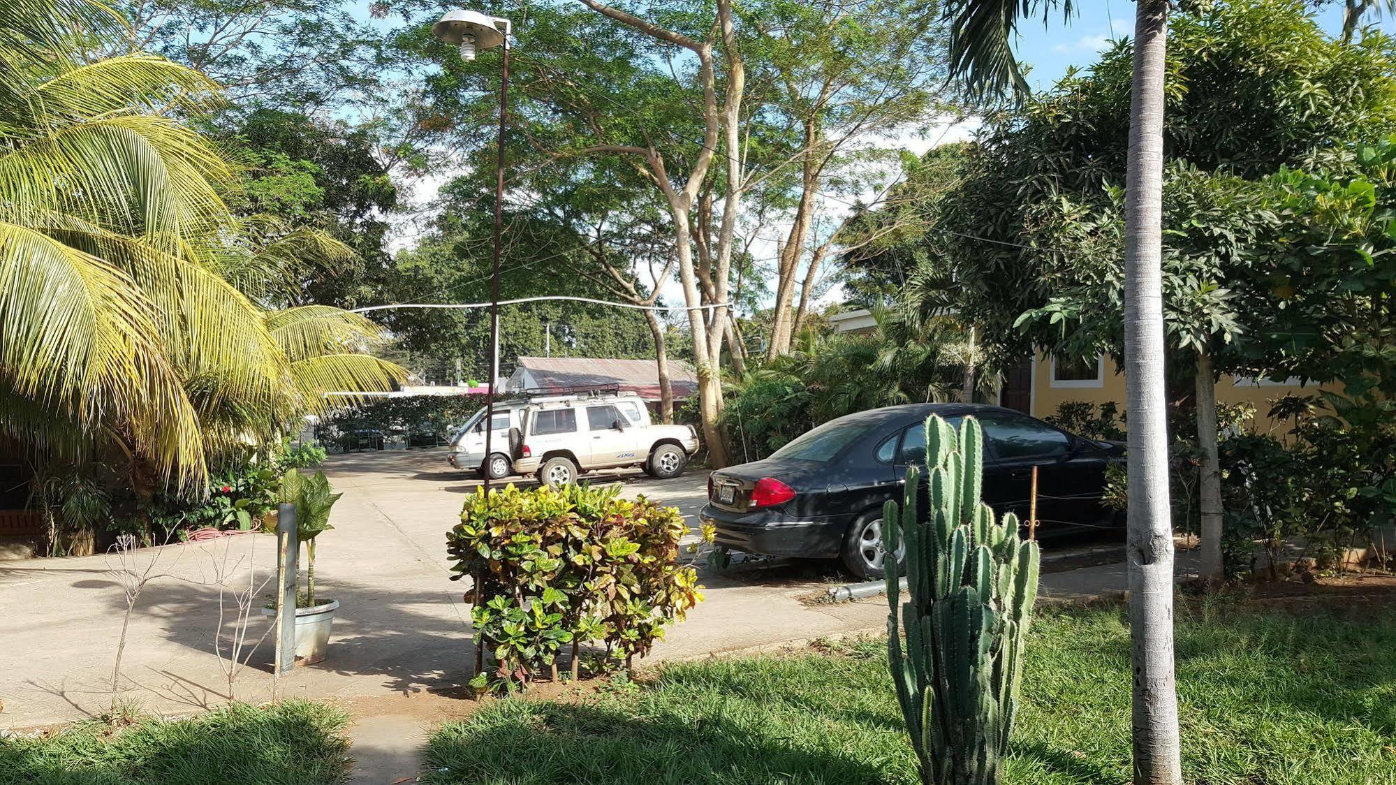 Hotel La Arboleda Managua Exteriör bild